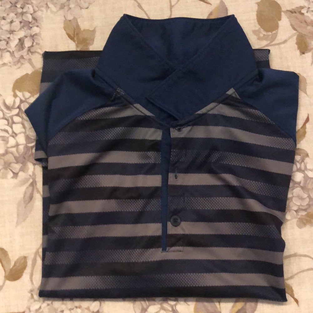 Oakley golf polo. Size XL - Picture 3 of 4